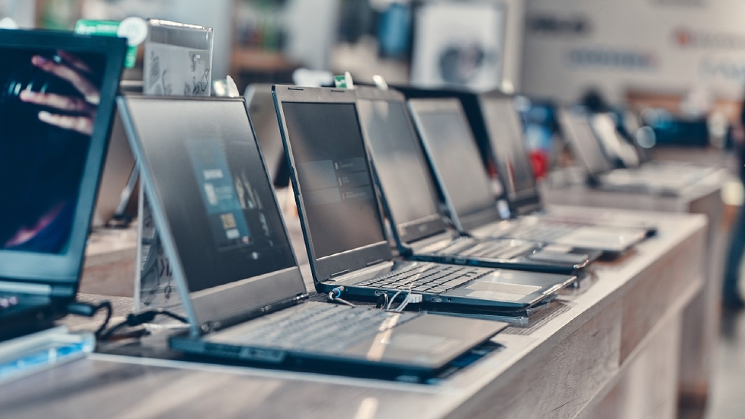 Comercialización de Equipos y Accesorios de Cómputo